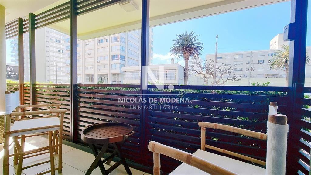 Apartamento moderno en Peninsula, 3 dormitorios,