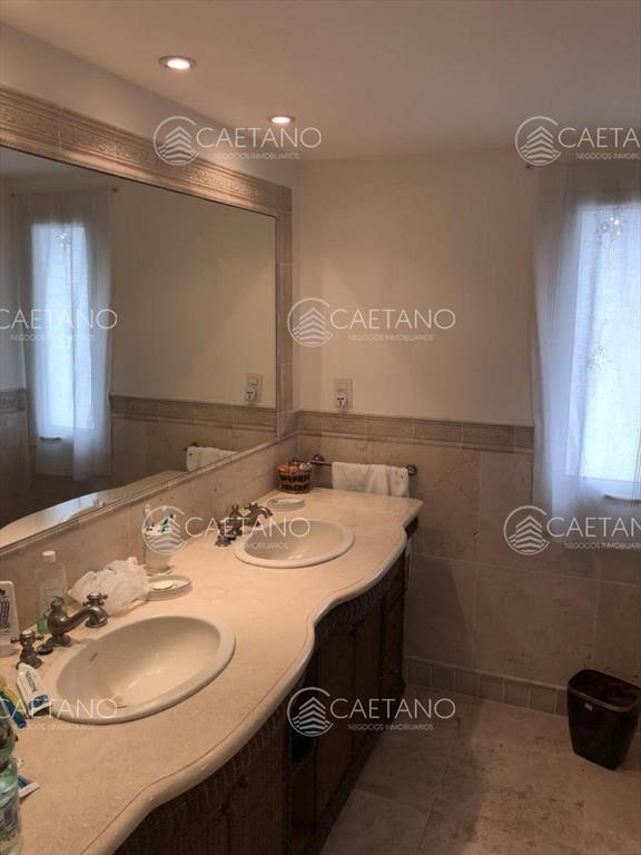 Venta apartamento 4 dormitorios, Playa Mansa -