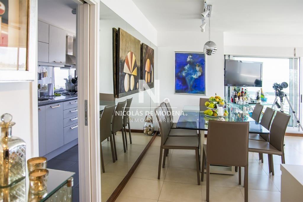 Apartamento de 3 dormitorios a la venta, a pasos