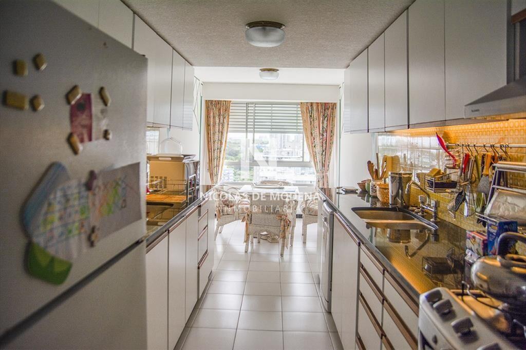 Departamento con agradable vista en edificio