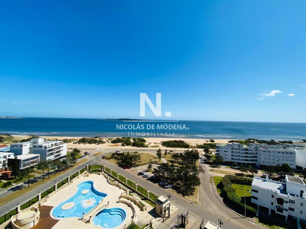 Departamento en venta en Playa Mansa con linda