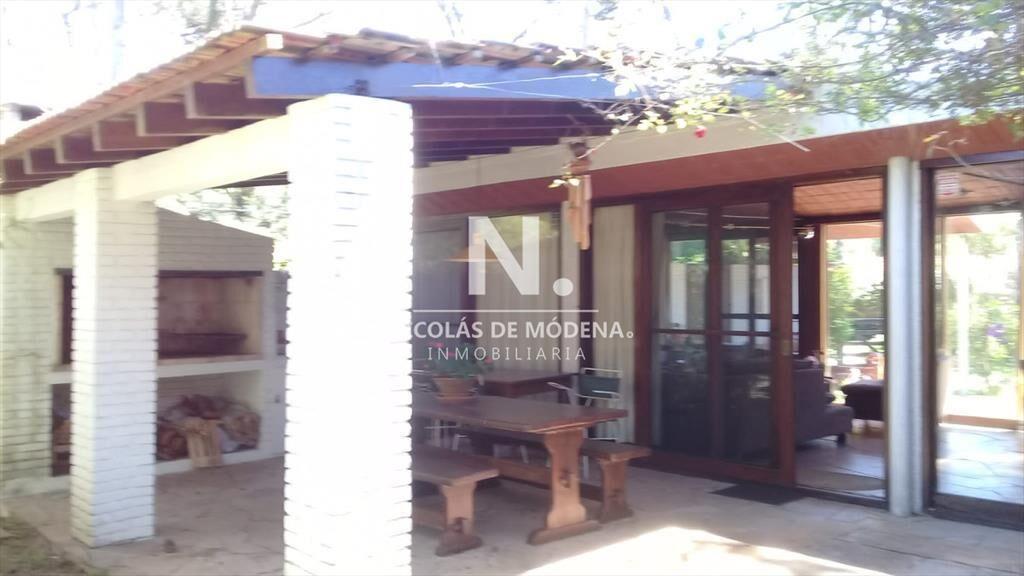 Casa en venta, a pocos metros del mar