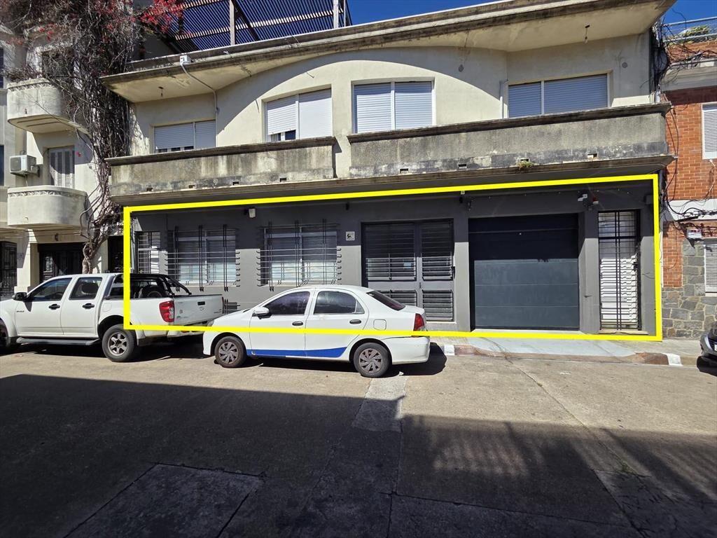 Proximo Av Brasil y Libertad, 12 mts de frente, 700 m2, ren