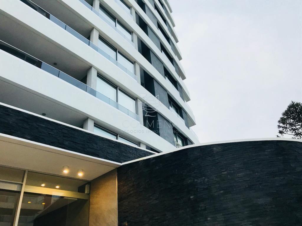 Torre esmeralda a metros de playa brava