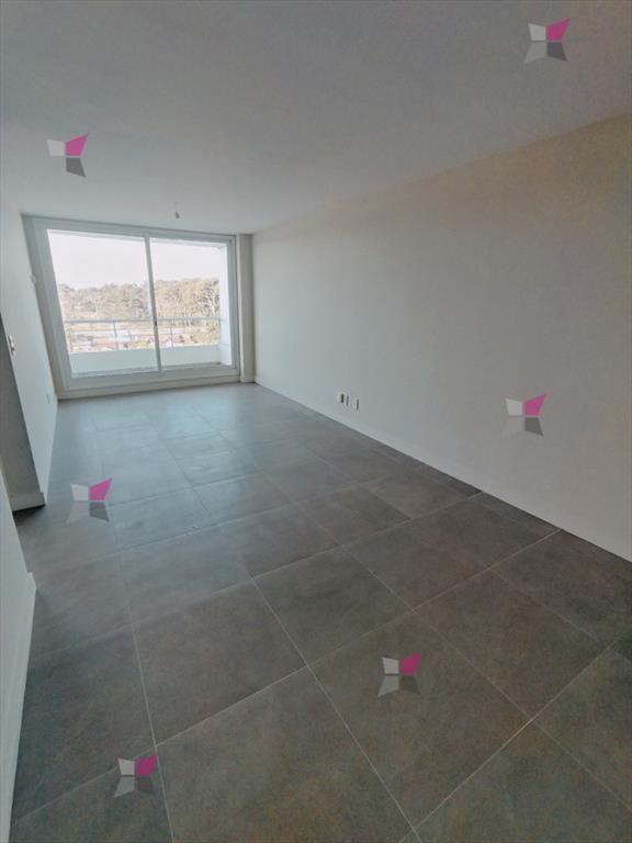 VENTA DE APARTAMENTO DE 1 DORMITORIO EN EDIFICIO