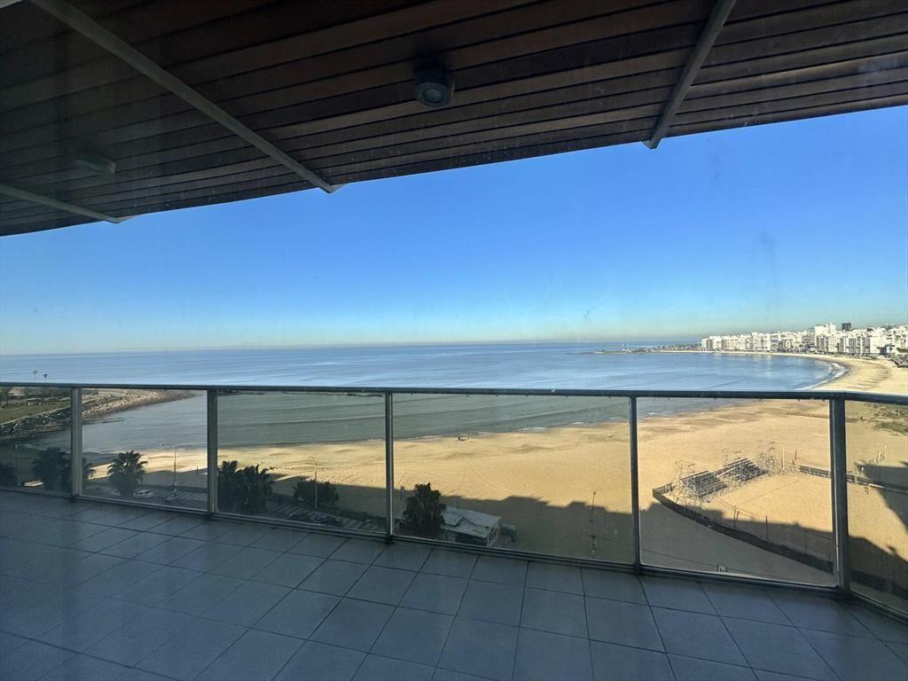 Apartamento en Venta con Renta en Pocitos Montevideo Vista