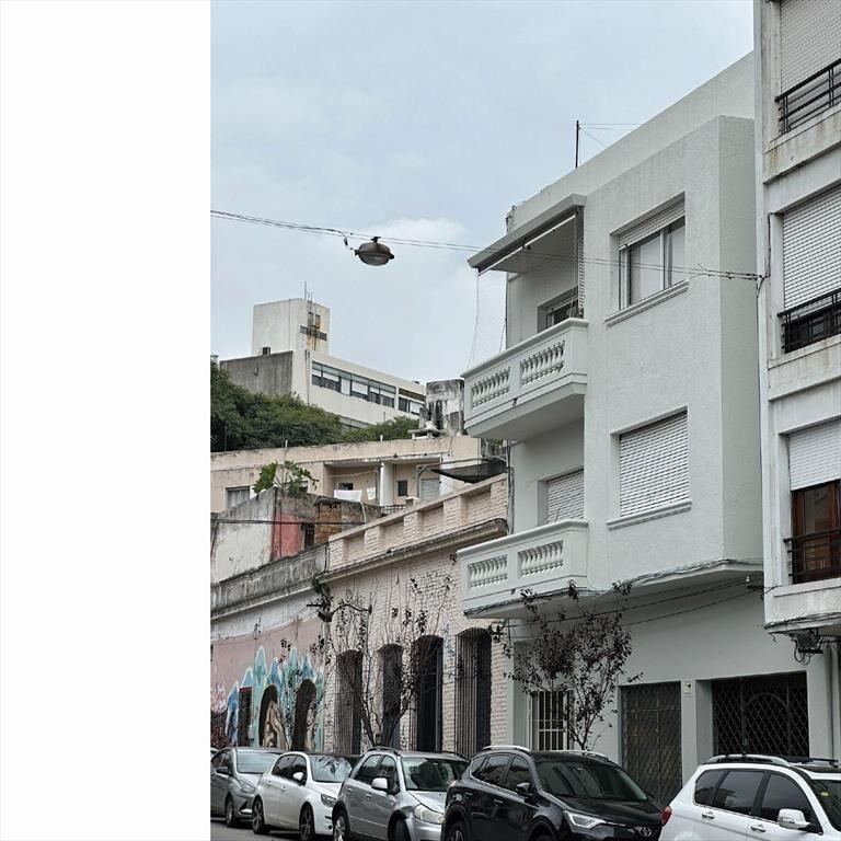 VENDO LOCAL COMERCIAL / DEPOSITO EN CORDON SUR