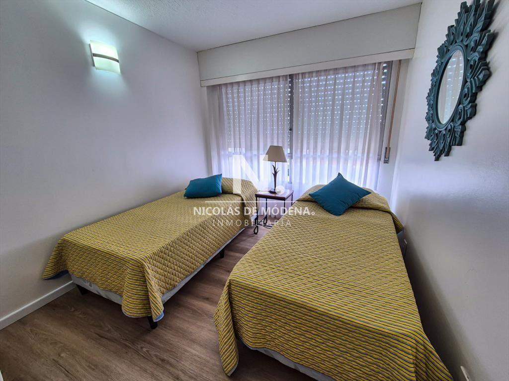 Apartamento 3 Dormitorios Península Punta del