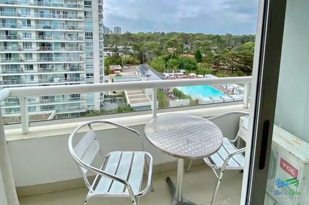Alquilo apartamento de 1 dormitorio en Roosevelt,