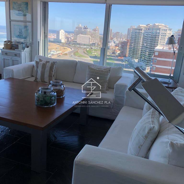 Alquiler por temporada de apartamento de 3 en del