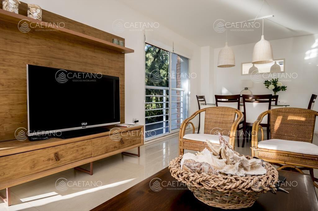 Amplio y luminoso apartamento de 2 dormitorios en Aidy Gril