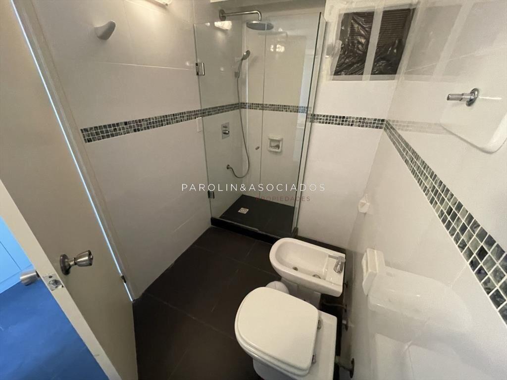 Apartamento en primera línea en edificio Malecón, Punta d