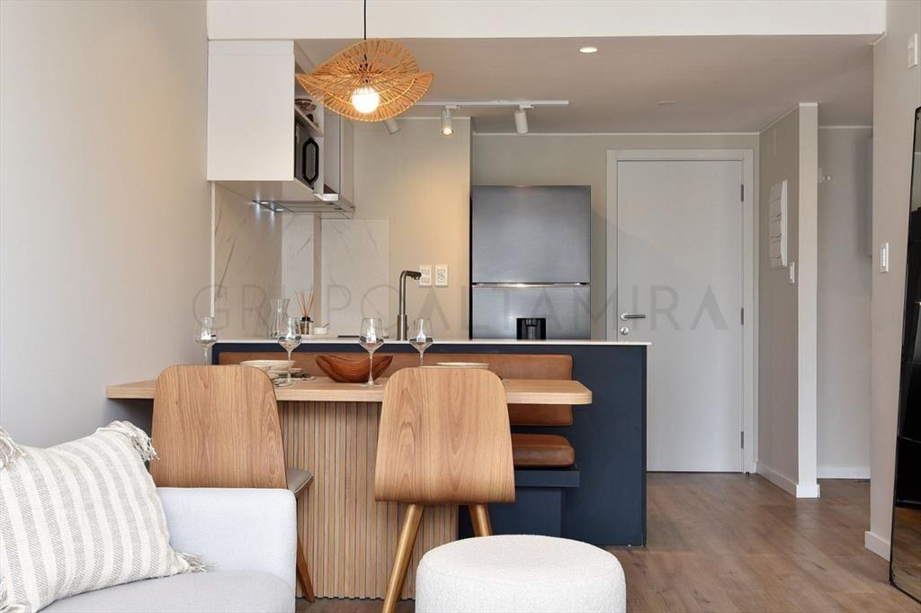 Venta apartamento 1 Dorm Pocitos con terraza