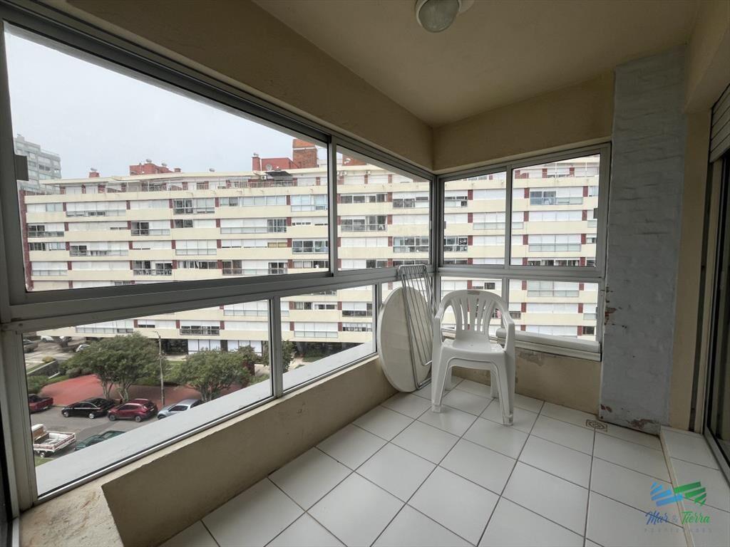 En venta apartamento 1 dormitorio con excelentes servicios,