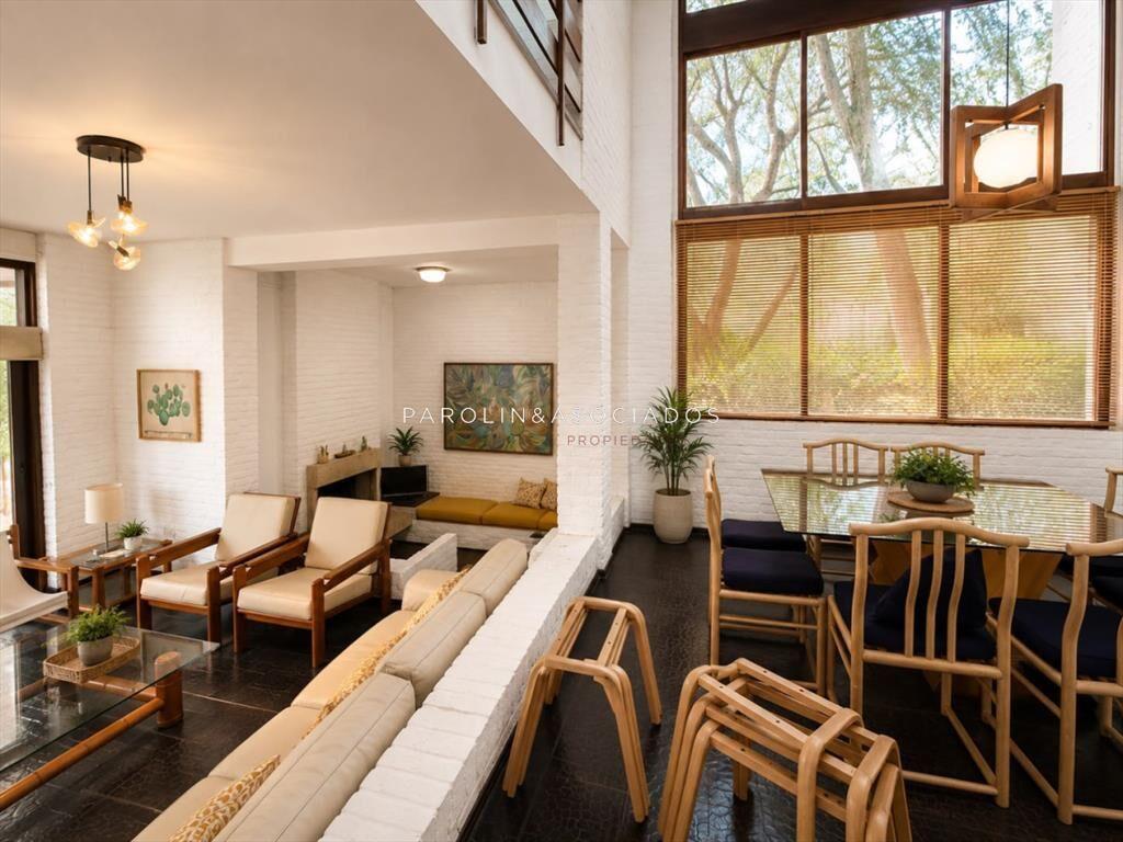 Casa en Venta de 3 Dormitorios en Playa Mansa,