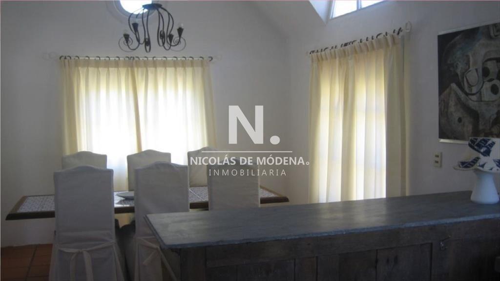 Casa de 3 dormitorios en El Tesoro, La Barra