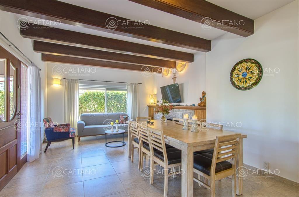 Venta casa de 6 dormitorios - PenÃ­nsula, Punta