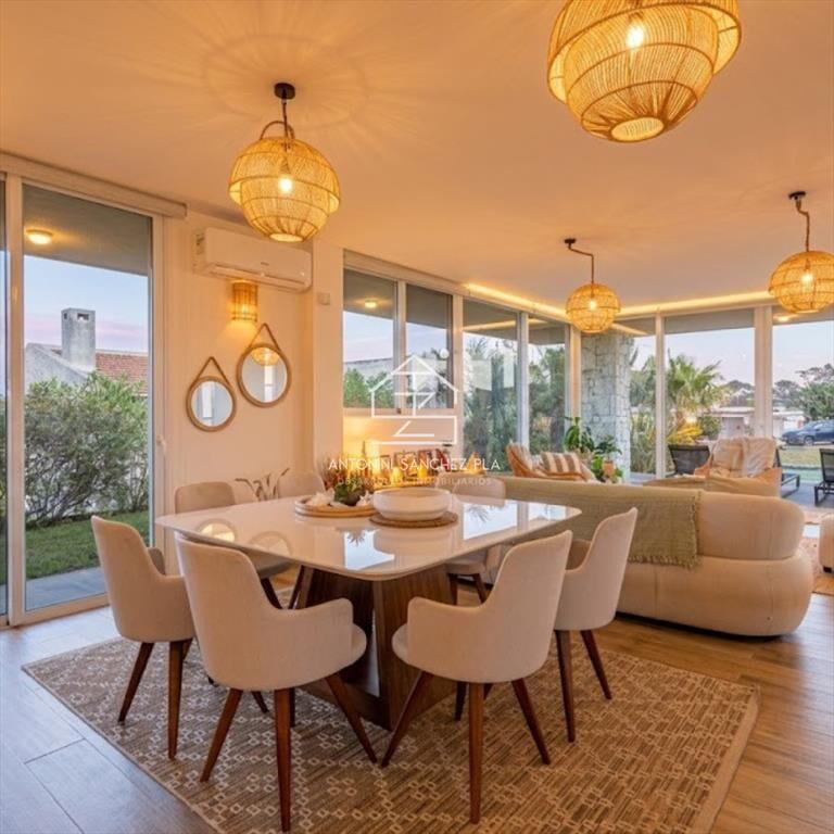 CASA EN VENTA A 50M DEL MAR