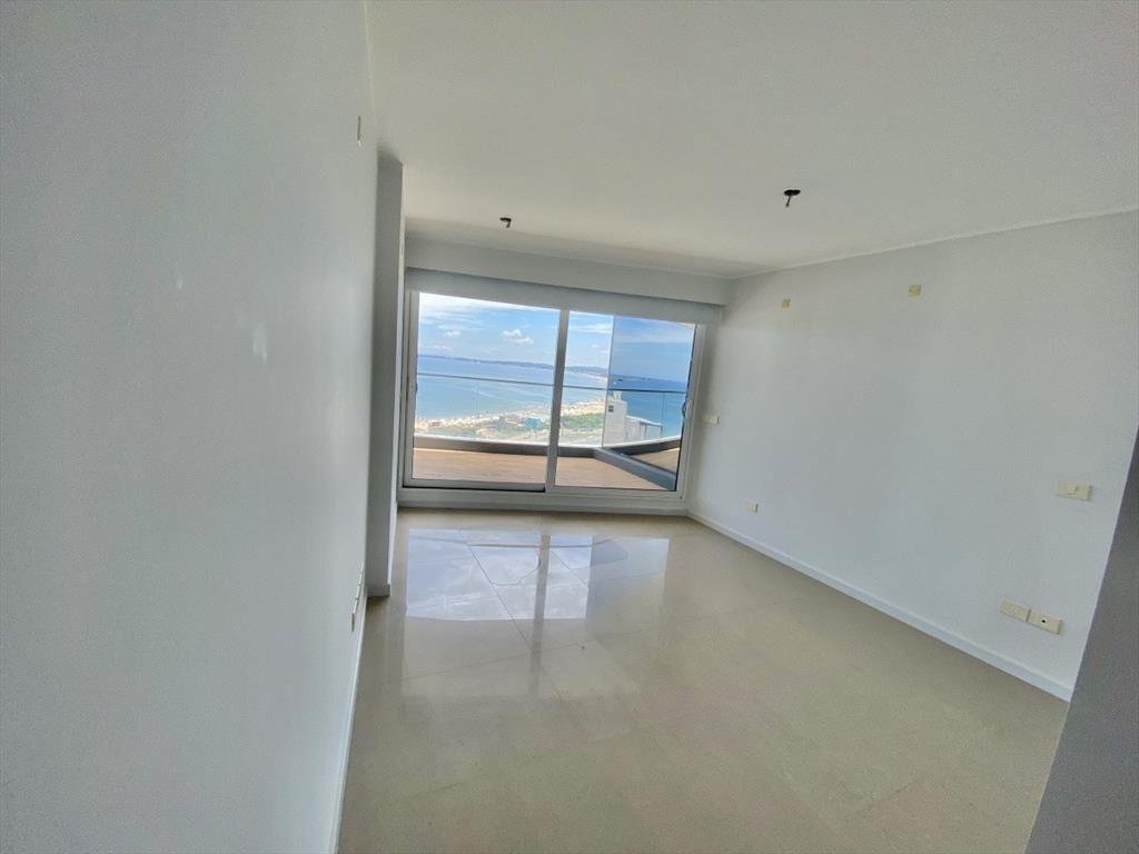 VENTA DE 3 SUITES EN EDIFICIO ALEXANDER PUNTA DEL