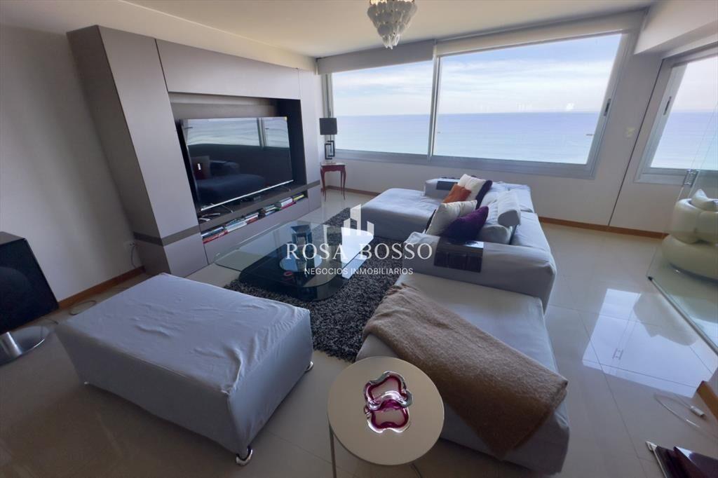 Apartamento de 3 dormitorios en torre de categoría - Prime