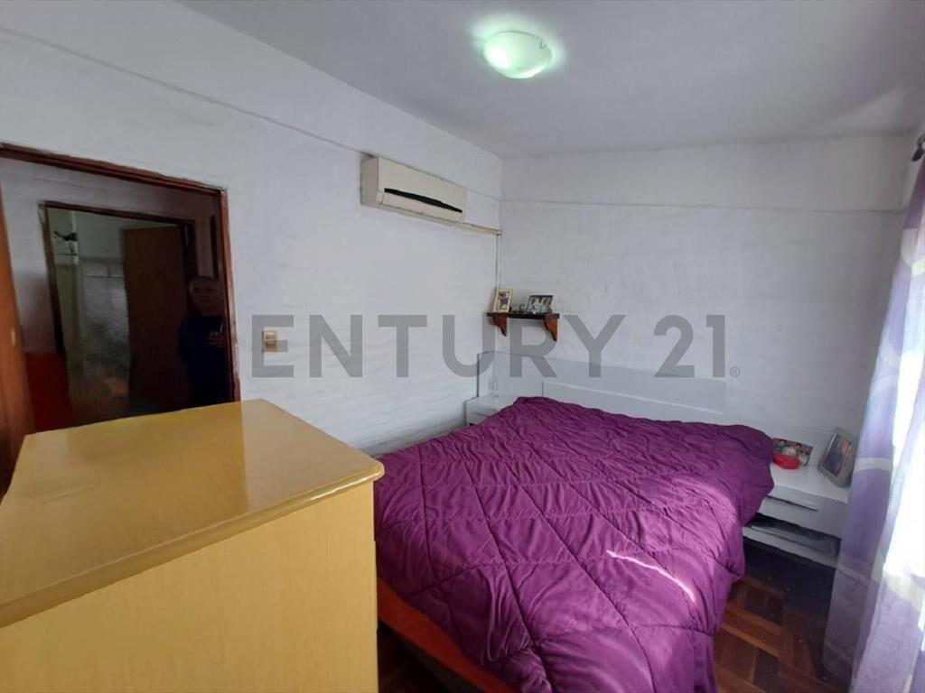 Venta dúplex-2 dorm más apto al fondo/Barbacoa/Cochera-Po...