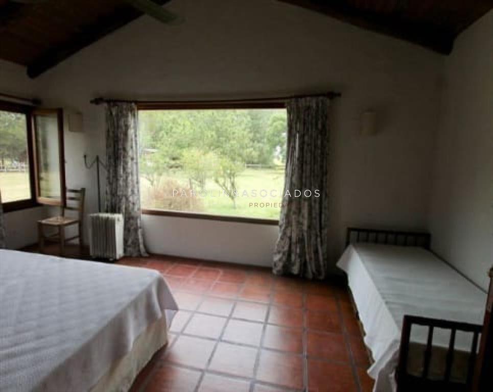 CHACRA EN VENTA DE 5 DORMITORIOS EN JOSE IGNACIO