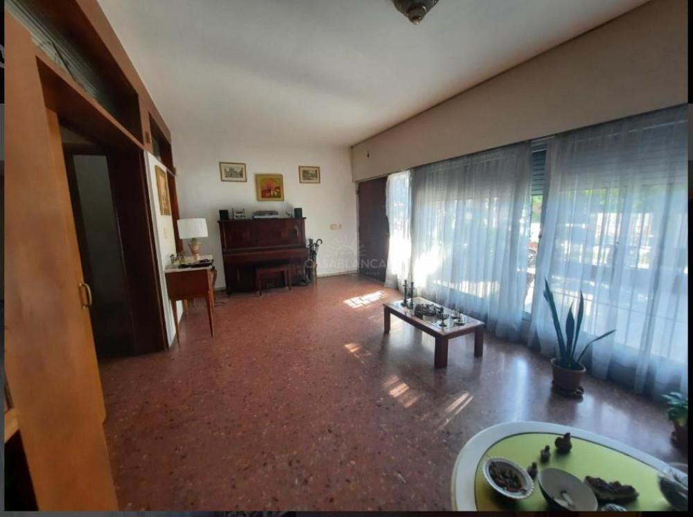 Venta casa 5 dorm en Atahualpa, Bv. Artigas y Ramón Márquez
