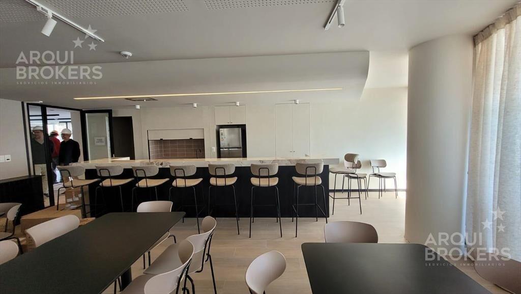 Apartamento de 2 dormitorios en alquiler en Cordón - 1207