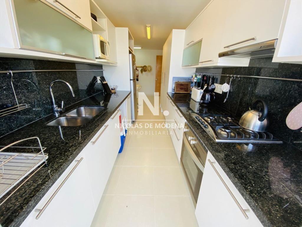 En venta Apartamento en Mansa - Punta del Este de 3 dormito