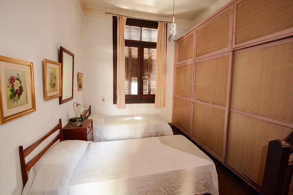 VENTA CASA! TERRAZA Y COCHERA, 4 NIVELES, POCITOS