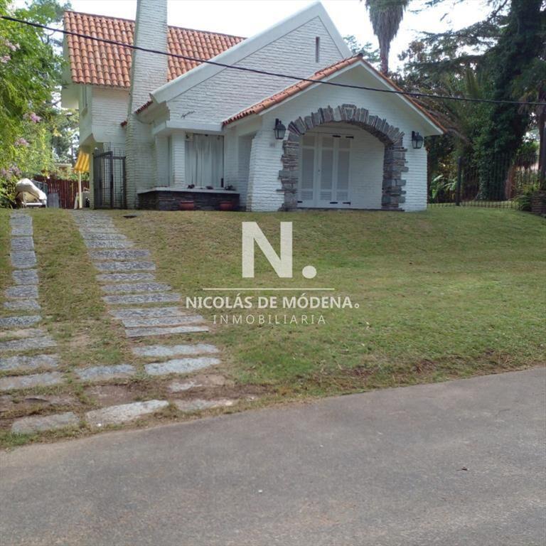 Alquila casa de 2 dormitorios, con parrillero y piscina en