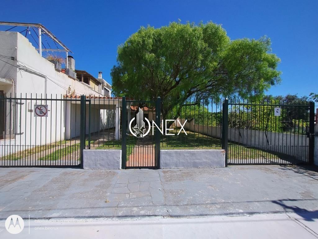 Venta casa PH en PiriÃ¡polis a pasos de la playa 3 dormitor