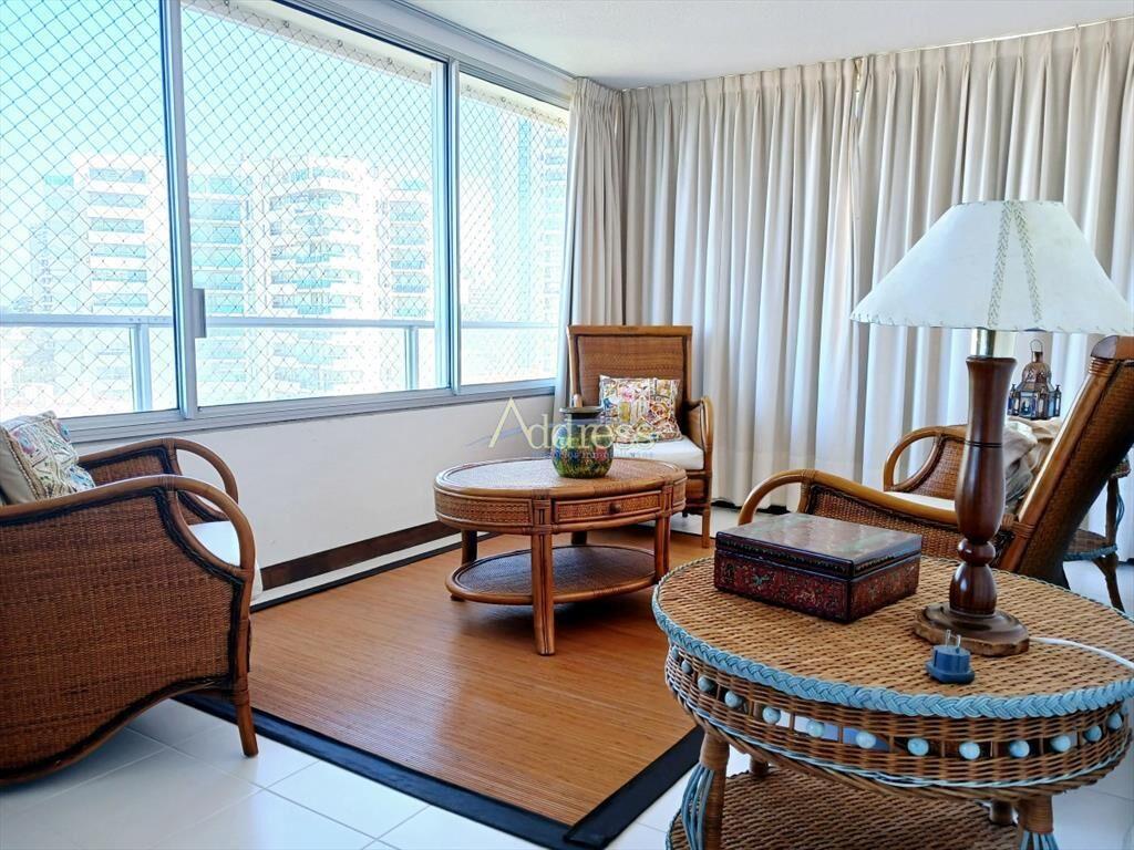 Venta Apto. Rambla Brava 3 dorm. y servicio