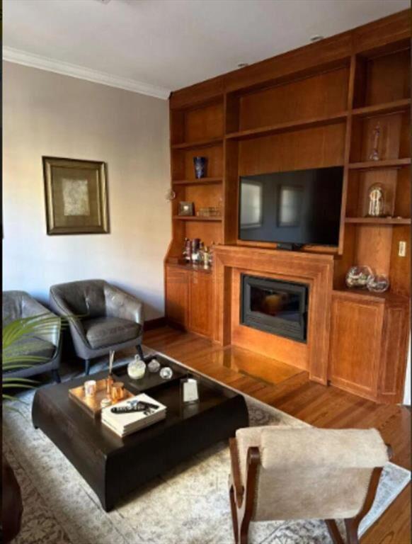 Casa en venta, cuatro dormitorios, garaje.