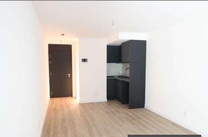 Venta apartamento monoambiente con amplio balcón. Excelente