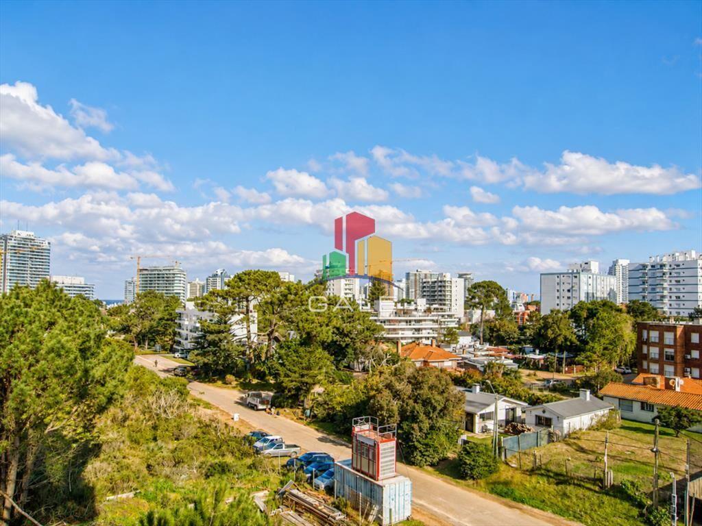 En venta apartamento de 3 dormitorios, en Brava Punta del E