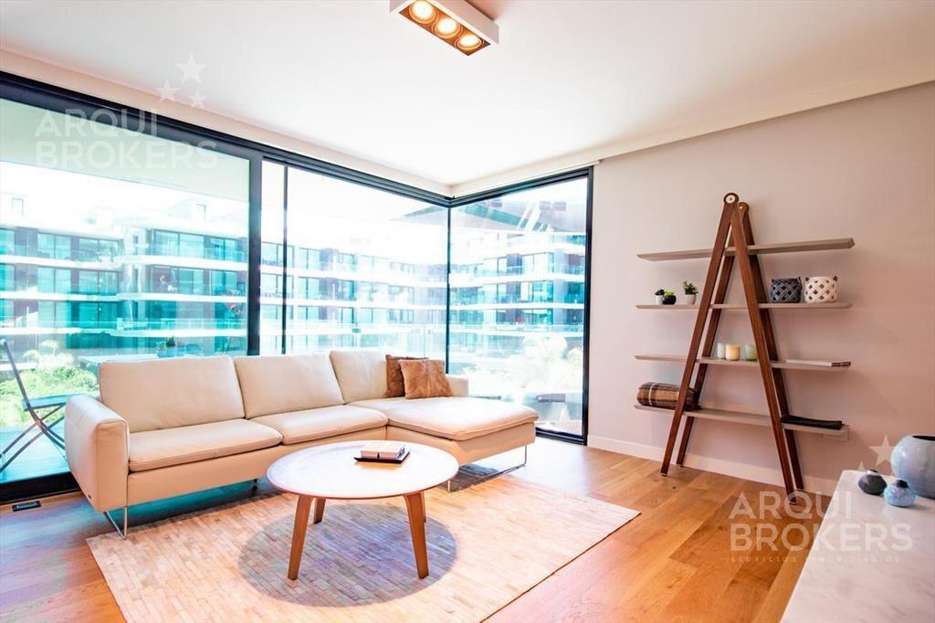 Venta  apartamento dos dormitorios en Puerto del Buceo  con