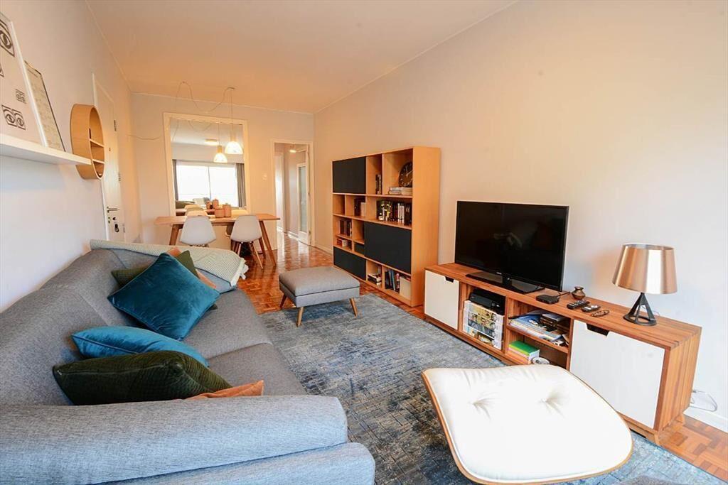 VENTA POCITOS APARTAMENTO 2 DORM + ESCRITORIO