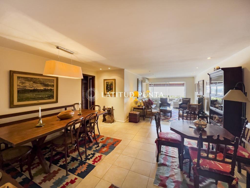 Puerto de Punta del Este, apartamento de 4 dormitorios