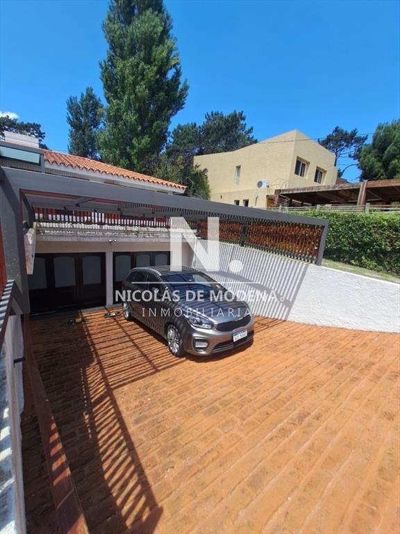 Alquiler Anual casa 3 dormitorios con pisicina en Punta del