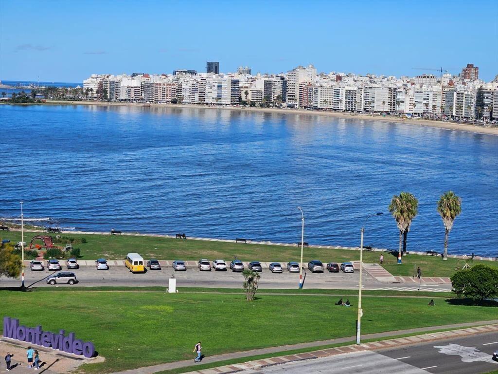 Rambla de Pocitos Nuevo, 240 m2, 3 suites, gge x 2 , amenit