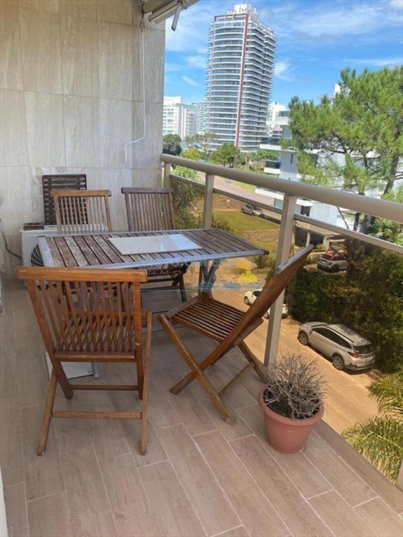 Apartamento de 2 Dormitorios en Aidy Grill a de -