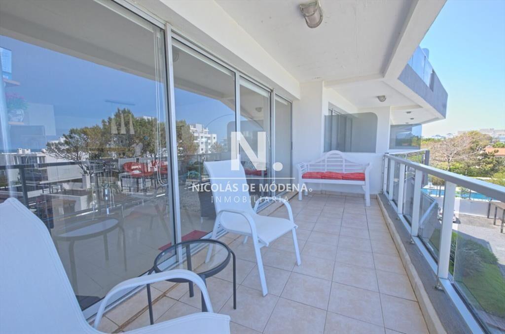 Apartamento en Pinares a la venta 3 dormitorios