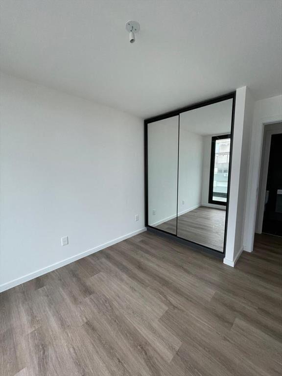 Venta Apartamento amplio 2 dormitorio, 2 baños y balcón con
