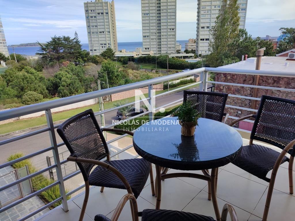 Magnifico apartamento en venta, de 3 dormitorios,