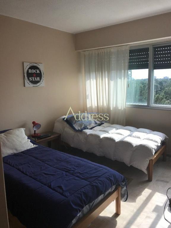 Espectacular departamento en Roosevelt con todos los servic