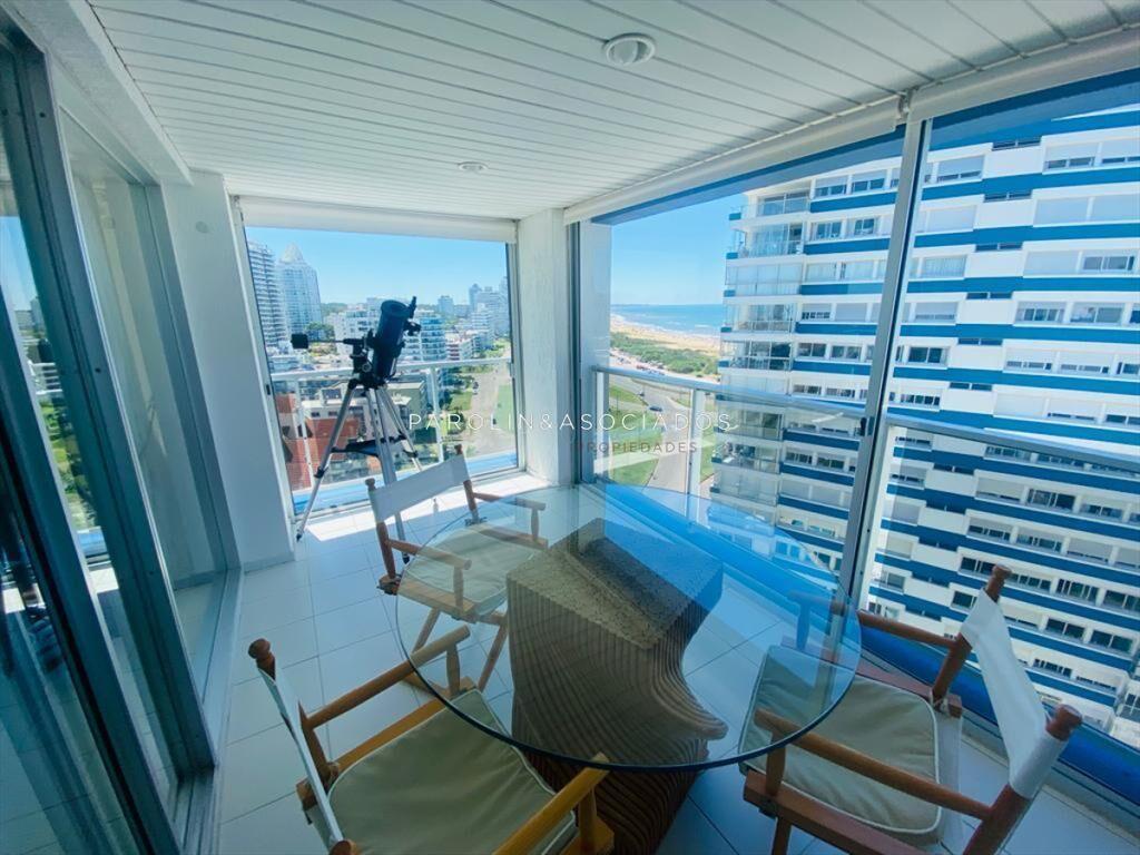 Apartamento de 3 dormitorios en Terrazas de Villa