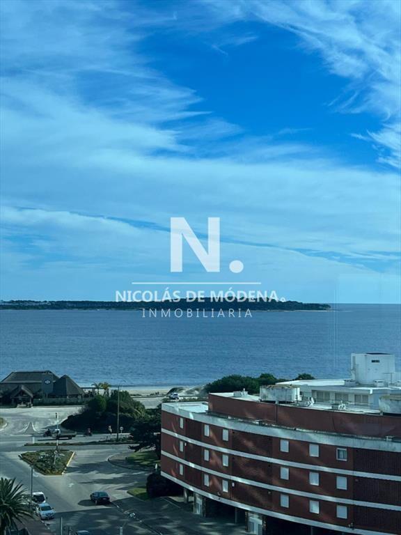 En venta apartamento de 2 dormitorios con vista