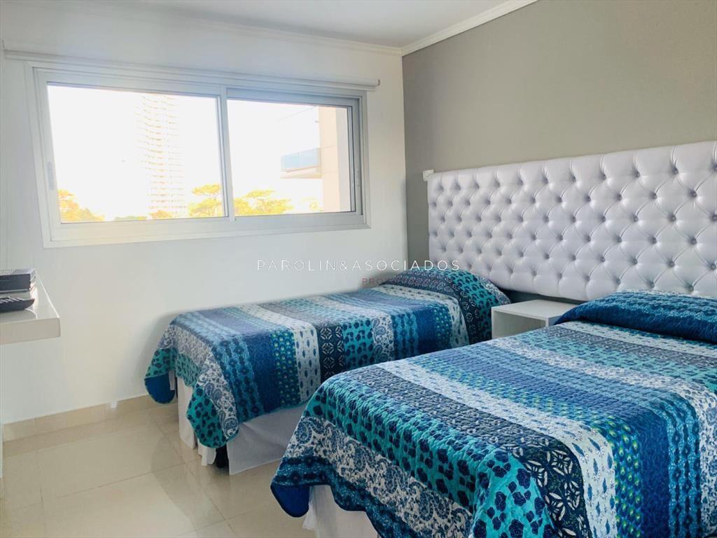 Apartamento en venta de 2 dormitorios en Miami