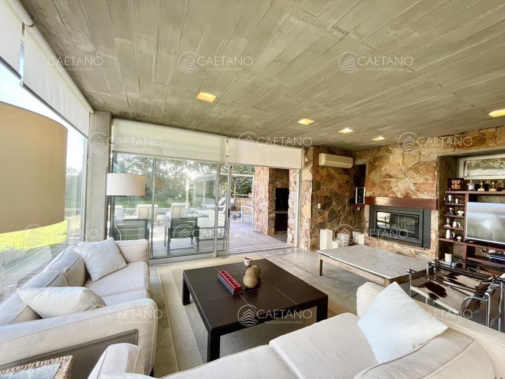 Venta Casa 5 dormitorios 4 baños - Vista al Mar